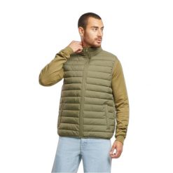 Podstawowa kamizelka puchowa Urban Classics. Zielone kurtki męskie Urban Classics, m, bez wzorów, z polaru, eleganckie, bez kaptura. Za 237.00 zł.