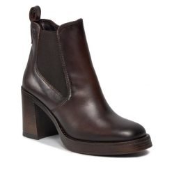 Sztyblety Tamaris. Brązowe botki damskie Tamaris, bez obcasa, na słupku, bez zapięcia. Za 459.99 zł.