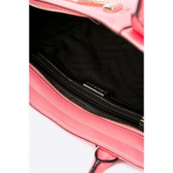 Versace Jeans - Torebka. Torby na ramię damskie marki Versace Jeans. W wyprzedaży za 429.90 zł.