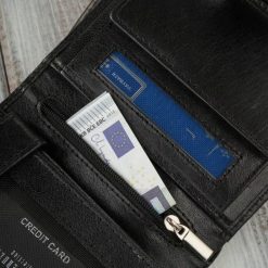 Paolo Peruzzi Portfel damski klasyczny czarny ze skóry naturalnej licowej AL-05-BL. Czarne portfele damskie Paolo Peruzzi, bez wzorów, ze skóry. Za 110.43 zł.