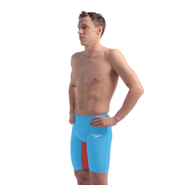 Strój pływacki startowy męski Speedo LZR Valor 2.0. Czerwone kąpielówki męskie Speedo, l, bez wzorów, do pływania. Za 999.99 zł.