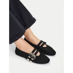 Baleriny DeeZee. Czarne baleriny damskie DeeZee, bez wzorów, bez obcasa. Za 129.99 zł.