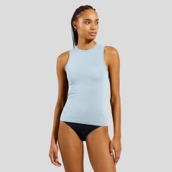 Koszulka damska ODLO TOP crew neck singlet PERFORMANCE X-LIGHT. Niebieskie koszulki sportowe damskie Odlo, m, bez wzorów, z tkaniny, bez kołnierzyka, bez ramiączek, do biegania. Za 169.99 zł.