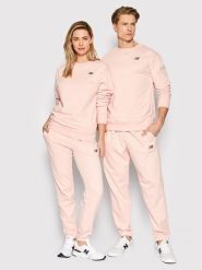 New Balance Bluza Unisex UT21501 Różowy Relaxed Fit. Czerwone bluzy męskie New Balance, m, bez wzorów, z syntetyku, bez kaptura. Za 139.99 zł.