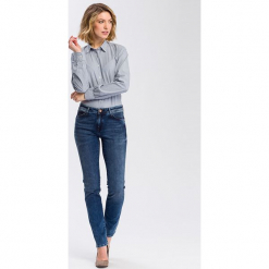 Dżinsy "Anya" - Slim fit - w kolorze granatowym. Niebieskie jeansy damskie Cross Jeans. W wyprzedaży za 136.95 zł.