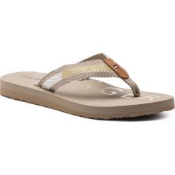 Japonki TOMMY HILFIGER - Flat Beach Sandal Hilfiger Print FW0FW03887 Cobblestone 068. Brązowe klapki damskie Tommy Hilfiger, bez wzorów, z materiału, bez obcasa, bez zapięcia. W wyprzedaży za 129.00 zł.