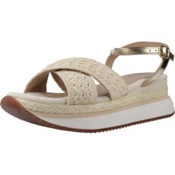Sandały GIOSEPPO 78619G Beżowy. Brązowe sandały damskie Gioseppo, bez wzorów, z syntetyku, bez obcasa, bez zapięcia. Za 348.99 zł.