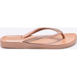 Ipanema - Japonki. Różowe klapki damskie Ipanema, z gumy. W wyprzedaży za 59.90 zł.