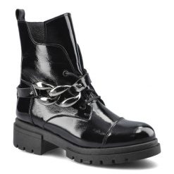 Botki damskie Karino, ze skóry naturalnej lakierowanej z gładką cholewką elastyczną wstawką ułatwiającą dopasowanie ozdobnym metalowym łańcuchem oraz. Czarne kozaki damskie Karino, ze skóry, bez obcasa, na obcasie. Za 329.00 zł.