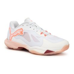 Buty do piłki ręcznej damskie PUMA Vantage Nitro W+. Białe obuwie sportowe damskie Puma, bez wzorów, z gumy, do piłki ręcznej. Za 499.99 zł.