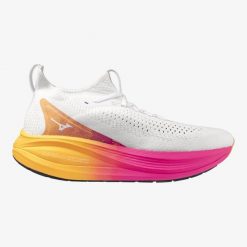 Buty do biegania Mizuno Neo Vista 2 white/white/pink tetra. Białe buty sportowe męskie Mizuno, bez zapięcia, do biegania. Za 738.80 zł.