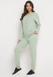Jasnozielony Komplet Dresowy Bluza Kangurka z Kapturem i Spodnie Joggery Triasa. Zielone bluzy damskie Born2be, m, bez wzorów, z dresówki. Za 84.99 zł.
