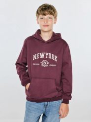 Bluza chłopięca z kapturem i haftem bordowa mark 604. Czerwone bluzy dla chłopców Big Star, bez wzorów, z dzianiny, bez ramiączek, z kapturem. Za 119.99 zł.