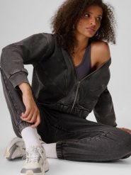 4F Bluza dresowa regular z kapturem damska - szara XL. Szare kardigany damskie 4f, uniwersalny, bez wzorów, z dresówki, klasyczne. Za 199.99 zł.