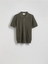 Ażurowa koszulka polo z lnem - zielony. Zielone koszulki polo męskie Reserved, l, w ażurowe wzory, z dzianiny, bez ramiączek. W wyprzedaży za 99.99 zł.