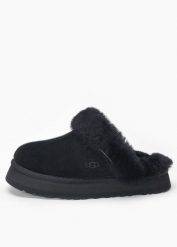 Kapcie damskie czarne UGG W DISQUETTE. Czarne kapcie damskie UGG, bez wzorów. Za 629.99 zł.