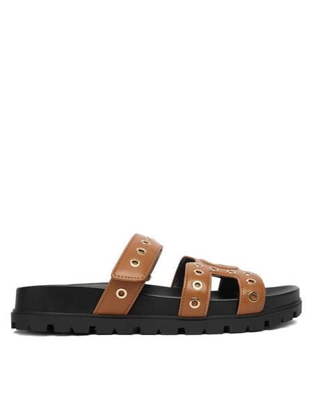 Guess Klapki FLPFAS ELE03 Brązowy. Brązowe klapki damskie Guess, z aplikacjami, ze skóry, bez obcasa. Za 243.99 zł.
