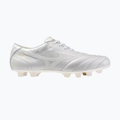 Buty piłkarskie męskie Mizuno Morelia Ul Japan. Białe buty sportowe męskie Mizuno, bez zapięcia, do piłki nożnej. W wyprzedaży za 1,232.45 zł.