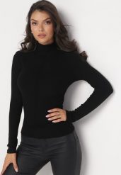 Czarny Sweter Golf o Dopasowanym Kroju Ryler. Czarne swetry damskie Born2be, m, z aplikacjami, z jeansu, klasyczne, bez kołnierzyka, bez ramiączek, długie, bez kaptura. Za 89.99 zł.