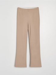 Spodnie straight leg z dzianiny roma - beżowy. Brązowe spodnie materiałowe damskie Sinsay, l, bez wzorów, z dzianiny. Za 49.99 zł.