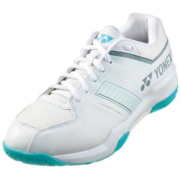 Damskie buty do badmintona Yonex PC-strider Flow. Białe obuwie sportowe damskie YONEX, bez wzorów. W wyprzedaży za 313.55 zł.