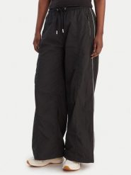 Tommy Jeans Spodnie materiałowe DW0DW22289 Czarny Regular Fit. Czarne jeansy damskie Tommy Jeans. Za 449.99 zł.