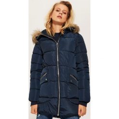 Pikowana kurtka z kapturem - Granatowy. Niebieskie kurtki damskie House. Za 229.99 zł.