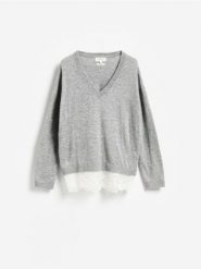 Sweter z wełną - szary. Szare swetry damskie Reserved, l, bez wzorów, z dzianiny, bez kołnierzyka, bez ramiączek, bez kaptura. Za 259.99 zł.