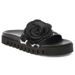 Klapki damskie Chebello, skórzane z ozdobnym kwiatem i na platformie, w motyw żyrafy, 4739-516. Czarne sandały damskie CheBello, bez wzorów, ze skóry, bez obcasa, na platformie, bez zapięcia. Za 429.00 zł.