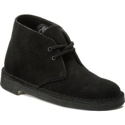 Botki CLARKS - Desert Boot. 261071624 Black. Botki damskie marki Clarks. W wyprzedaży za 329.00 zł.