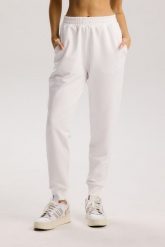 Damskie spodnie dresowe Rough Radical Cotton Active Joggers. Białe spodnie dresowe damskie ROUGH RADICAL, s, bez wzorów, z bawełny. Za 135.90 zł.