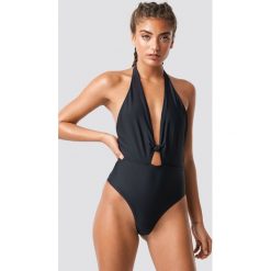 Josefin Ekström for NA-KD Kostium kąpielowy z wiązaniem - Black. Czarne kostiumy jednoczęściowe damskie Josefin Ekström for NA-KD. Za 141.95 zł.