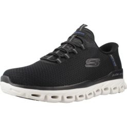 Buty SKECHERS SLIP-INS 233010S SUMMITS Czarny. Czarne trekkingi męskie Skechers, trekkingowe. Za 390.00 zł.