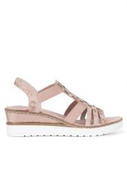 Rieker Sandały V3822-31 Różowy. Czerwone sandały damskie Rieker, bez wzorów, z syntetyku, bez obcasa, na koturnie, bez zapięcia. Za 269.99 zł.