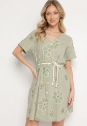 Jasnozielona Sukienka w Stylu Boho w Haftowane Kwiaty ze Sznurkiem Evionis. Zielone sukienki damskie Born2be, na co dzień, l, bez wzorów, boho, bez kołnierzyka, bez ramiączek, midi. Za 149.99 zł.