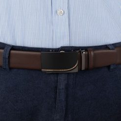 Pasek męski skórzany 3,5 cm klamra automatyczna Beltimore brązowy 02-561 : Kolory - brązowy, beżowy, Rozmiar pasków - r.120-135 cm. Brązowe paski damskie bez wzorów, ze skóry, wizytowe. Za 64.99 zł.