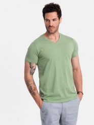 Bawełniana klasyczna męska koszulka z dekoltem w serek BASIC – zielona V11 - Rozmiar: 4XL. Zielone t-shirty męskie Ombre Clothing, m, bez wzorów, z bawełny, klasyczne, bez kołnierzyka. W wyprzedaży za 24.99 zł.