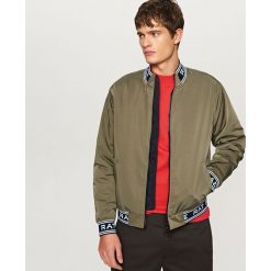 Kurtka typu bomber - Khaki. Kurtki i płaszcze dla dziewczynek marki Reserved. W wyprzedaży za 49.99 zł.