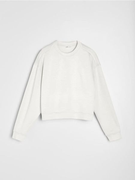Bluza crewneck basic - kremowy. Białe bluzy damskie Sinsay, l, bez wzorów, z dzianiny, bez kaptura. Za 45.99 zł.