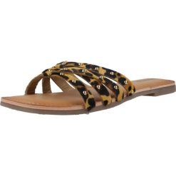 Sandały GIOSEPPO SABELLE Nadruk zwierzęcy. Brązowe sandały damskie Gioseppo, bez wzorów, ze skóry, bez obcasa, bez zapięcia. Za 216.99 zł.