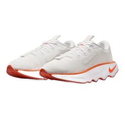 Damskie>buty do biegania Nike. Białe obuwie sportowe damskie Nike, bez wzorów, do biegania. Za 433.99 zł.