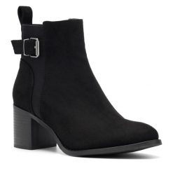 Botki Clara Barson. Czarne botki damskie Clara Barson, bez obcasa, na słupku, bez zapięcia. Za 149.99 zł.