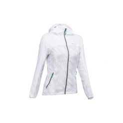 Kurtka turystyczna FH500 Helium Wind damska. Kurtki damskie marki QUECHUA. Za 99.99 zł.