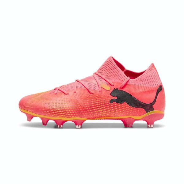 Buty piłkarskie Puma Future 7 Match FG/AG. Brązowe buty sportowe męskie Puma, bez zapięcia, do piłki nożnej. Za 287.99 zł.