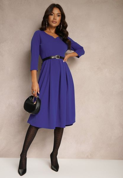 Fioletowa Sukienka o Rozkloszowanym Kroju z Rękawem Długości 3/4 Nomini. Fioletowe sukienki damskie Renee, na randkę, l, bez wzorów, eleganckie, bez kołnierzyka, bez ramiączek, midi, rozkloszowane. Za 89.99 zł.