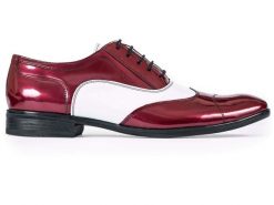 Bordowo-białe lakierki męskie - Spektatory Al Capone Caponki T53. Białe eleganckie półbuty Modini Moda Męska, ze skóry, casualowe, bez zapięcia. W wyprzedaży za 333.00 zł.