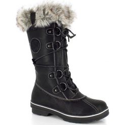 Kozaki zimowe "Ava" w kolorze czarnym. Czarne kozaki damskie Kimberfeel, z materiału, bez obcasa. W wyprzedaży za 329.95 zł.