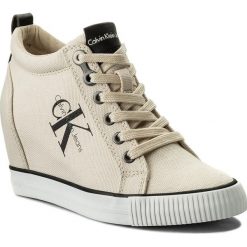 Sneakersy CALVIN KLEIN JEANS - Ritzy R3551 Ivory. Brązowe półbuty damskie Calvin Klein Jeans, bez wzorów, z jeansu, bez obcasa, na koturnie, bez zapięcia. W wyprzedaży za 309.00 zł.