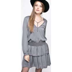 Pepe Jeans - Sukienka. Sukienki damskie marki Pepe Jeans. W wyprzedaży za 179.90 zł.
