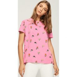 T-shirt Atomówki - Różowy. Czerwone t-shirty damskie Sinsay. W wyprzedaży za 29.99 zł.
